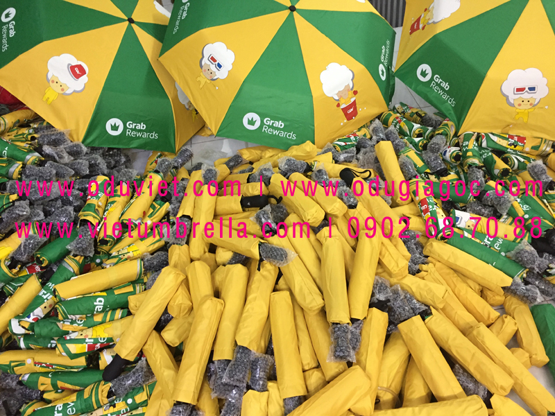 xưởng sản xuất ô dù cầm tay in logo quảng cáo